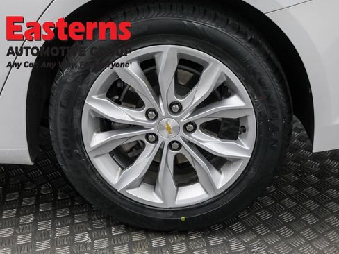 Used 2024 Chevrolet Malibu LT image 33