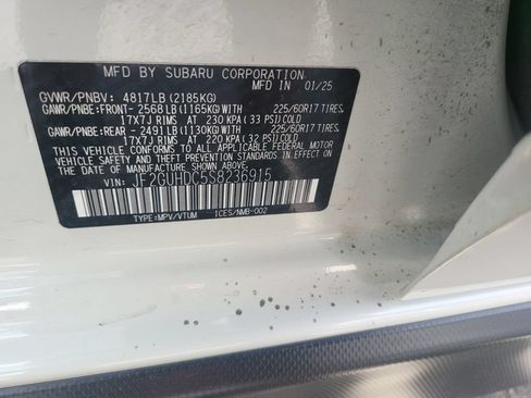 Used 2025 Subaru Crosstrek 2.5i Premium AWD/4WD image 7