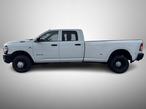 Used 2022 RAM 3500 Tradesman w/ Bed Utility Group image 5