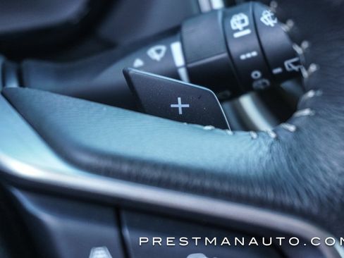 Used 2025 Subaru Outback Premium image 35