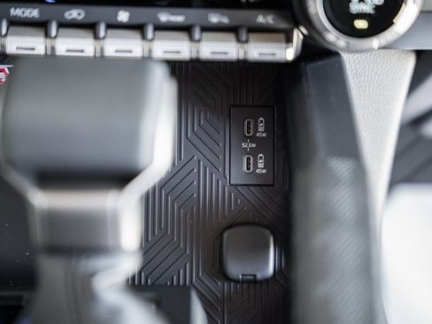 New 2025 Toyota 4Runner Limited image 25