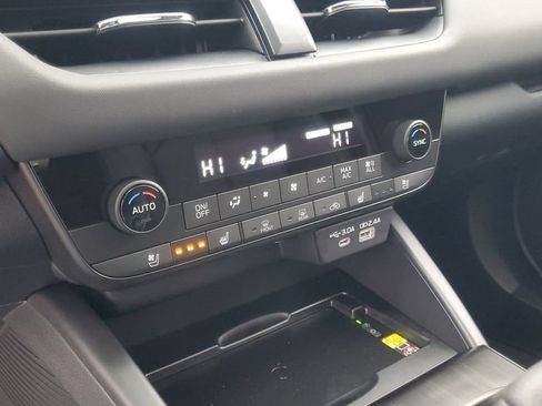 Used 2026 Subaru Outback Touring XT AWD/4WD image 21