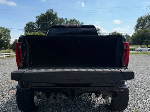 Used 2025 GMC Sierra 2500 Denali w/ Technology Package AWD/4WD image 7