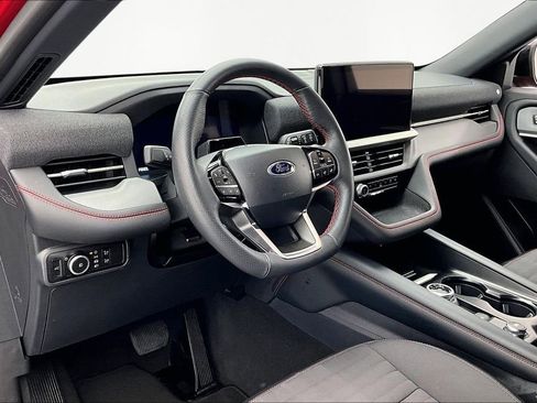 Certified 2025 Ford Explorer ST-Line w/ ST-Line Street Pack image 14