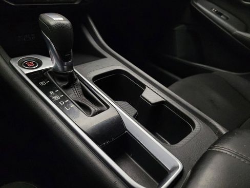 Used 2022 Nissan Sentra SV image 26