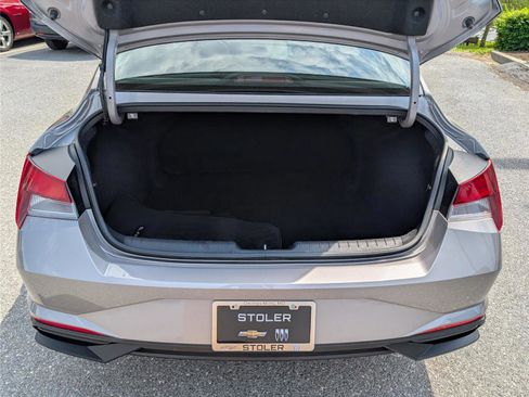 Used 2023 Hyundai Elantra SEL w/ Cargo Package FWD image 13