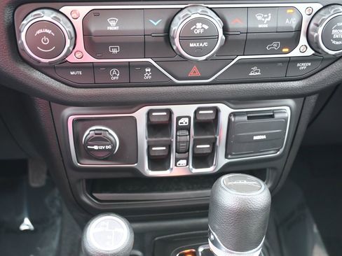 New 2026 Jeep Gladiator Sport image 15