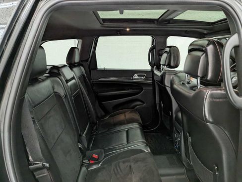 Used 2017 Jeep Grand Cherokee Trailhawk w/ Trailhawk Luxury Group image 24