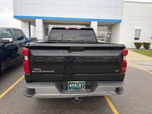 Used 2023 Chevrolet Silverado 1500 LT AWD/4WD image 5