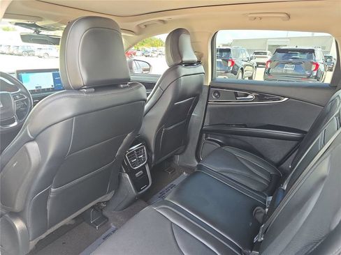 Certified 2021 Lincoln Nautilus Reserve AWD/4WD image 12