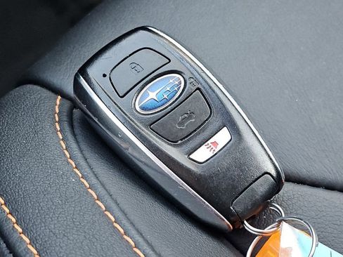 Used 2019 Subaru Crosstrek 2.0i Limited w/ Moonroof Package w/Navigation image 36