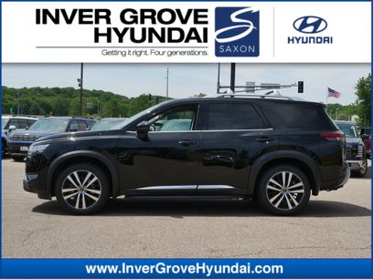 Used 2023 Nissan Pathfinder Platinum w/ Lighting Package (N93)