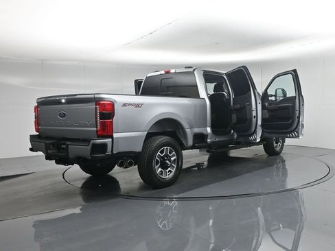 Used 2024 Ford F250 Lariat w/ Sport Appearance Package AWD/4WD image 33