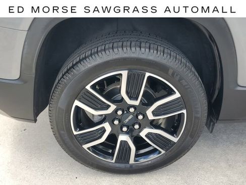 Certified 2021 GMC Acadia SLE w/ Elevation Edition image 7