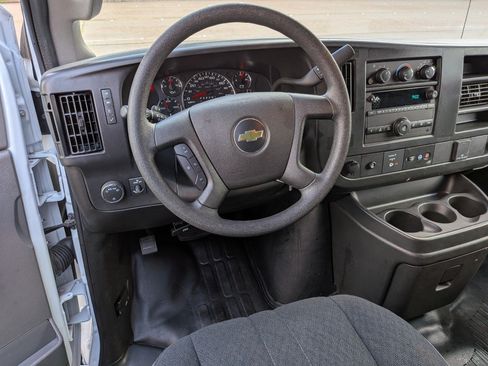 Used 2025 Chevrolet Express 2500 w/ Driver Convenience Package RWD image 10