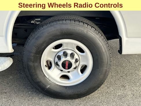 Used 2024 GMC Savana 2500 w/ Driver Convenience Package image 9