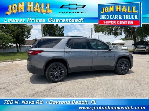 Used 2021 Chevrolet Traverse RS FWD image 12