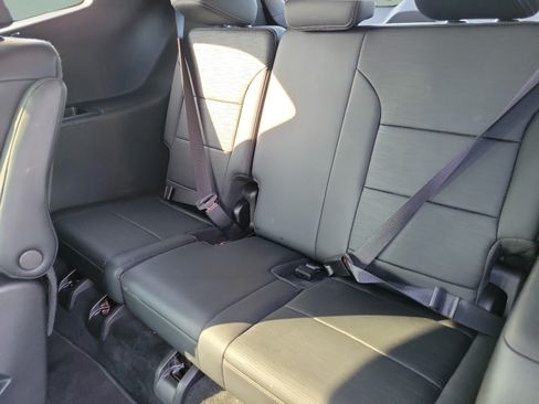 Used 2025 Buick Enclave Sport Touring FWD image 40
