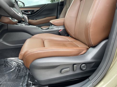 Used 2025 Subaru Outback Touring XT AWD/4WD image 17
