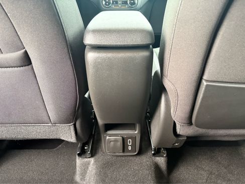 Used 2023 Chevrolet TrailBlazer LT w/ Convenience Package image 11