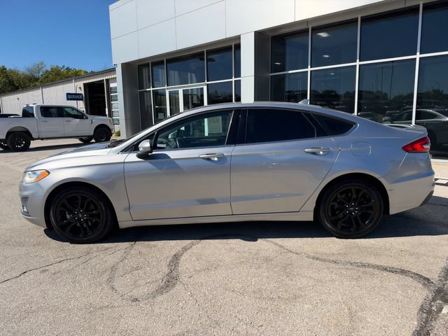 Used 2020 Ford Fusion SE w/ Equipment Group 151A FWD image 4