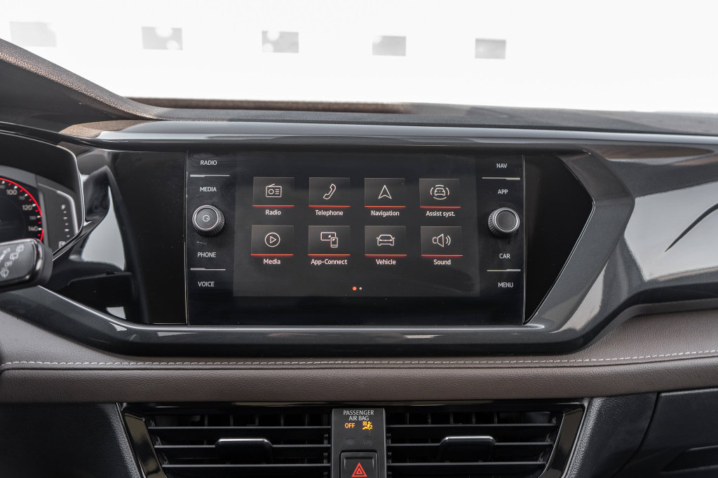 Used 2023 Volkswagen Taos SEL AWD/4WD image 29