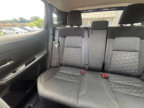 Used 2025 Nissan Kicks SV FWD image 37