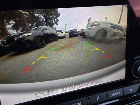 Used 2024 Nissan Pathfinder SV image 20