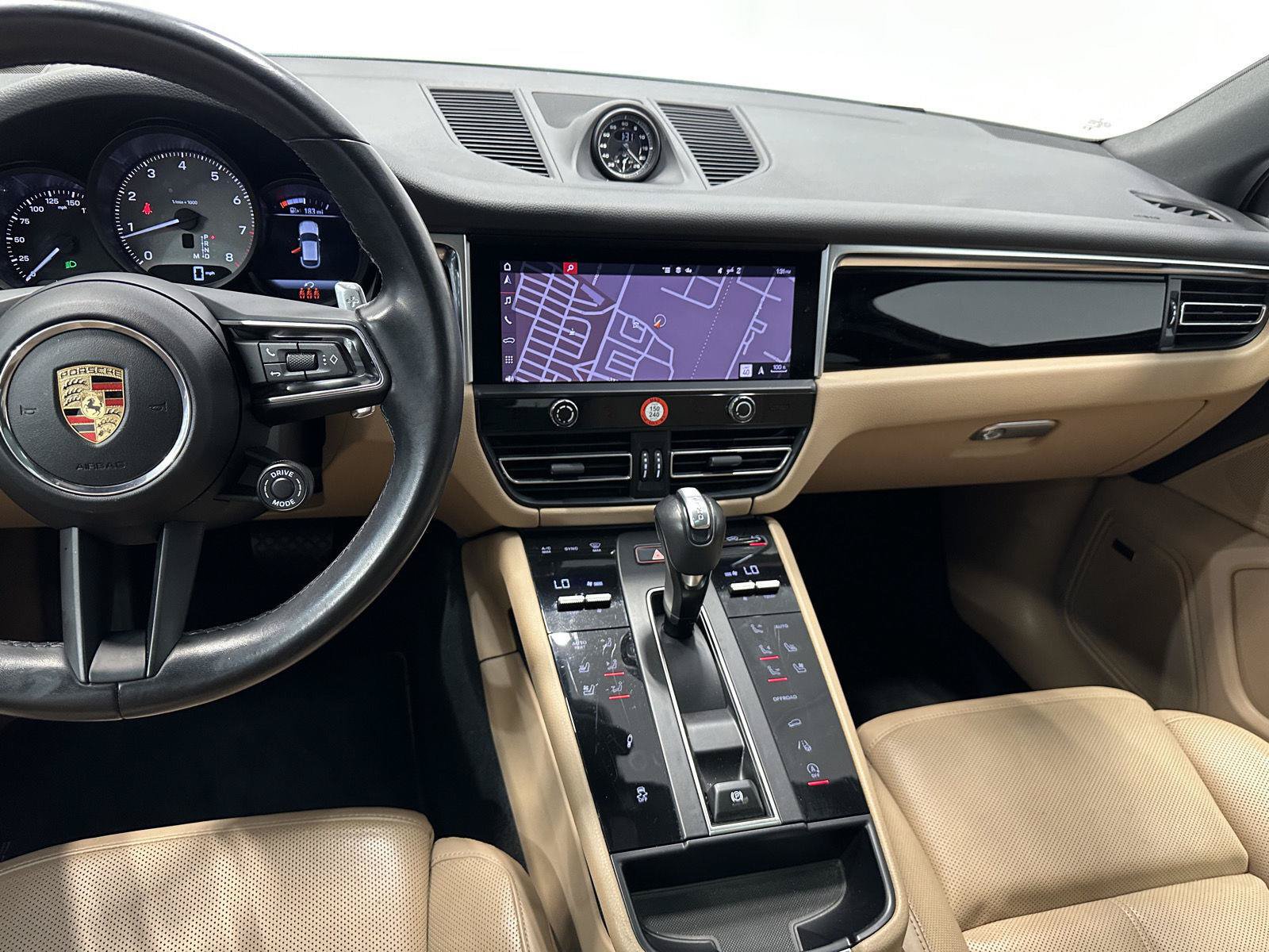 Used 2024 Porsche Macan S AWD/4WD image 28
