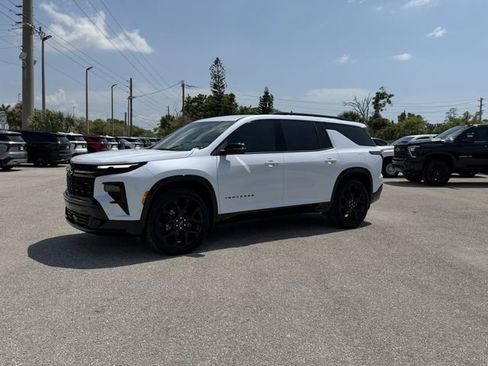 New 2026 Chevrolet Traverse RS image 11