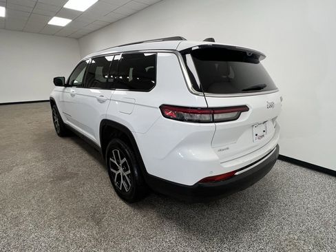 Used 2024 Jeep Grand Cherokee L Limited w/ Luxury Tech Group II image 20