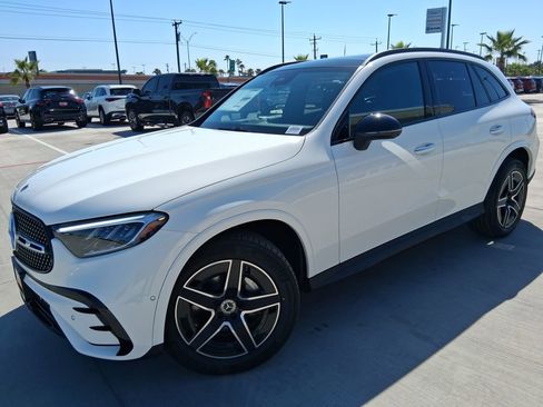New 2026 Mercedes-Benz GLC 300 4MATIC image 3