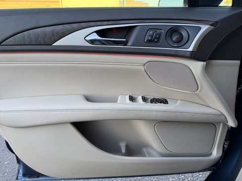 Used 2018 Lincoln MKZ Reserve w/ Technology Package image 13