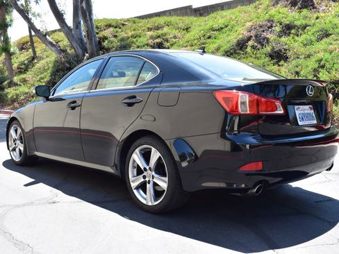 Used 2012 Lexus IS 250 w/ Premium Pkg Value Edition RWD image 6