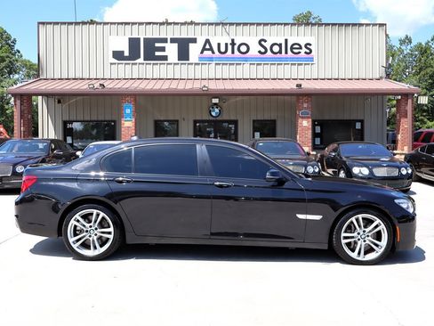 Used 2014 BMW 750Li xDrive AWD/4WD image 8