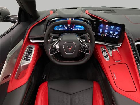 Used 2023 Chevrolet Corvette Stingray Preferred Conv w/ Z51 Performance Package RWD image 14