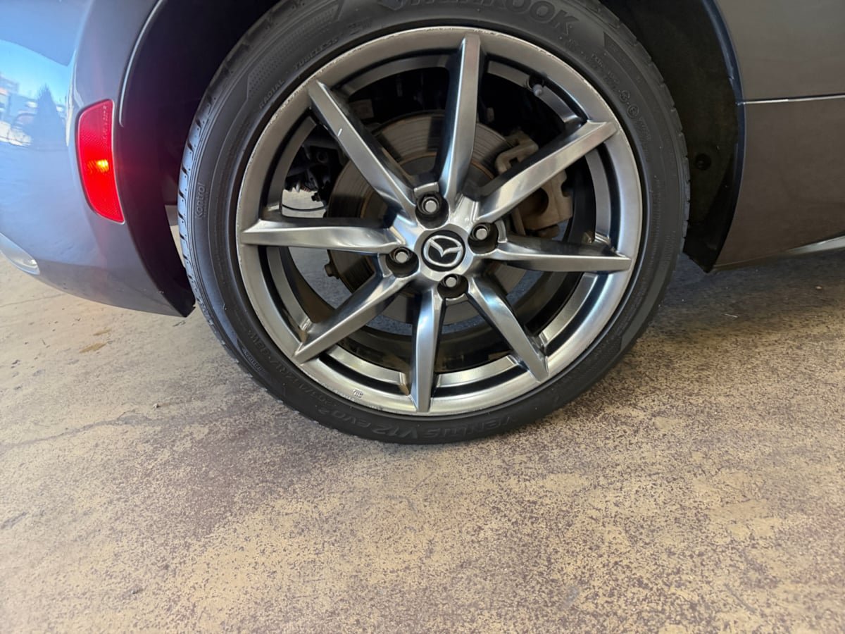 Used 2017 MAZDA MX-5 Miata RF Grand Touring RWD image 22