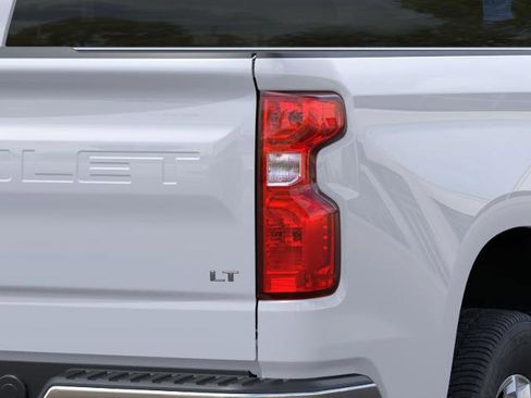 New 2026 Chevrolet Silverado 1500 LT w/ Z71 Off-Road Package AWD/4WD image 11