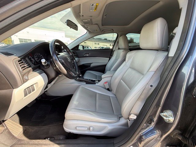 Used 2017 Acura ILX FWD image 12