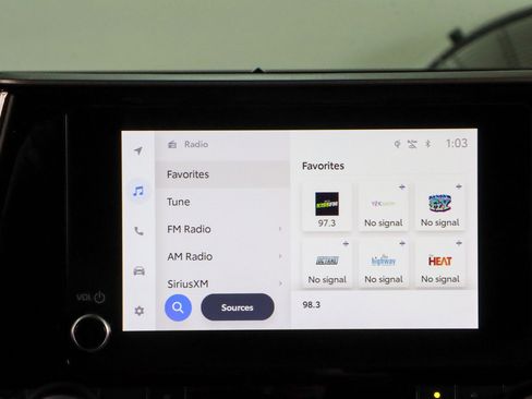 Used 2024 Toyota Highlander XLE image 19