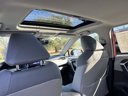 New 2025 Toyota RAV4 XLE Premium image 27