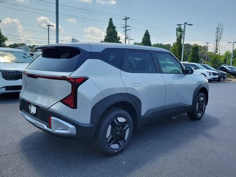 New 2027 Kia Seltos LX AWD/4WD image 4