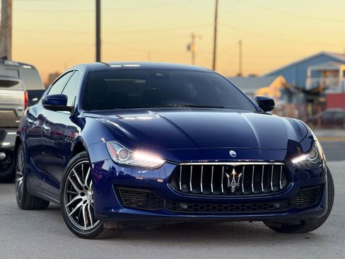 Used 2019 Maserati Ghibli S image 2