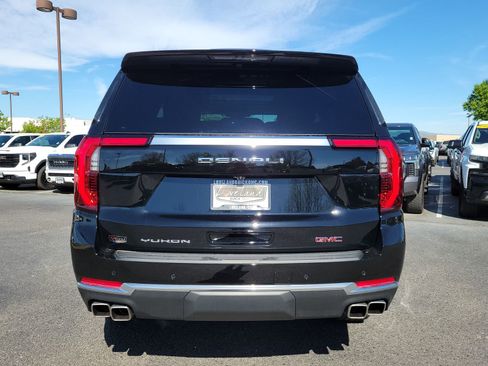 New 2026 GMC Yukon Denali w/ Sun & Power Step Package AWD/4WD image 11