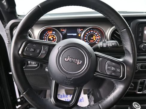 Used 2020 Jeep Wrangler Unlimited Sport S AWD/4WD image 32