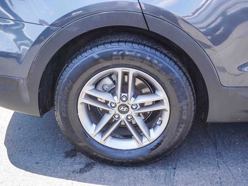Used 2017 Hyundai Santa Fe Sport FWD image 9