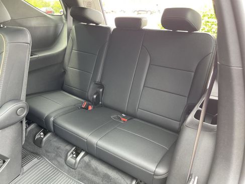 Used 2025 Chevrolet Traverse High Country w/ LPO, Floor Liner Package AWD/4WD image 43