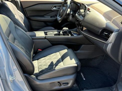 Certified 2023 Nissan Rogue Platinum w/ Platinum Premium Package image 26