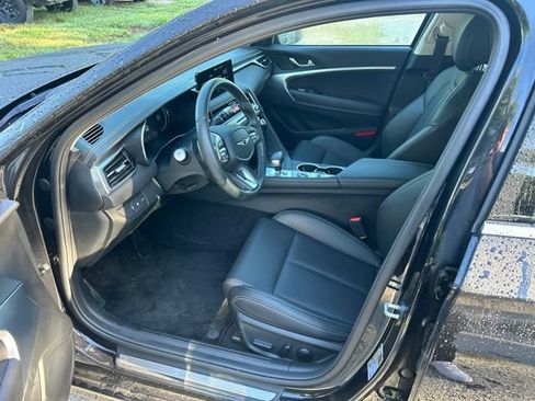 Used 2026 Genesis G70 2.5T RWD image 5