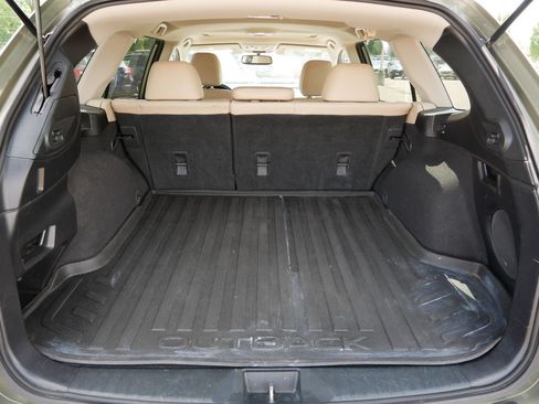 Used 2016 Subaru Outback 2.5i Limited AWD/4WD image 18